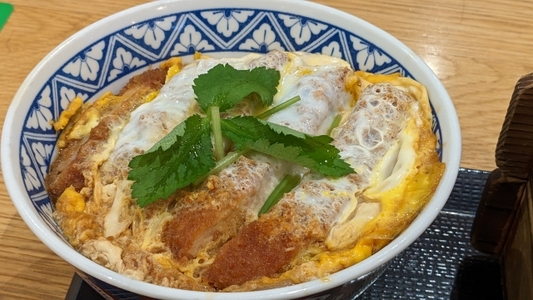 カツ丼の魅力と人気の秘密